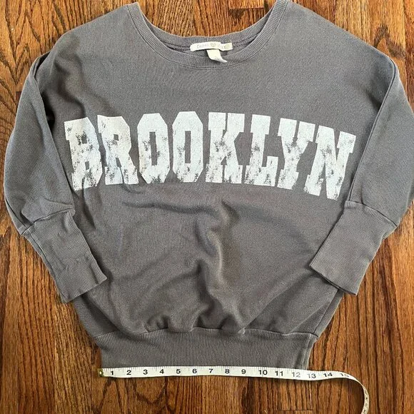 Derek Heart Grey Crew Neck Dolman Sleeves Pullover Sweatshirt Brooklyn Sz Small - Picture 2 of 7